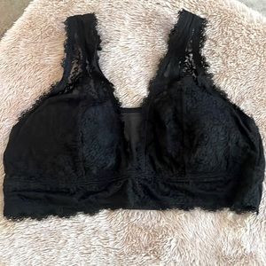 Aerie Black Lace Bralette w/ Snap Closure